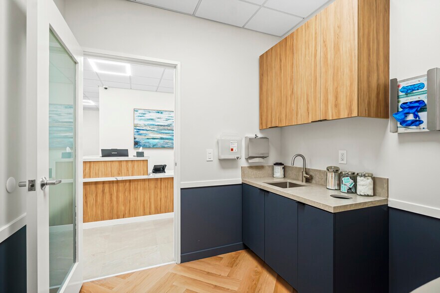 More Photos Of 11301 W Olympic Blvd, Los Angeles General Retail For Lease