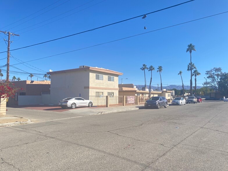 More Photos Of 45895 Oasis St, Indio Office For Lease