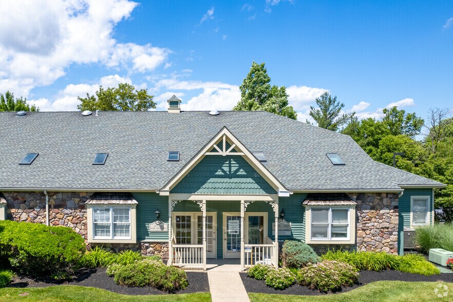 More Photos Of 301 Oxford Valley Rd, Yardley Office For Lease