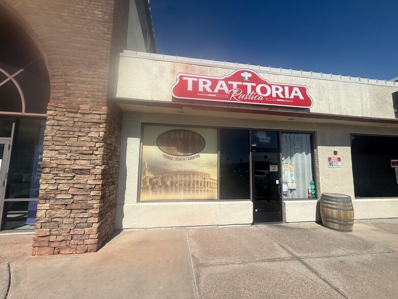 Primary Photo Of 629-689 N Stephanie St, Henderson Storefront For Lease