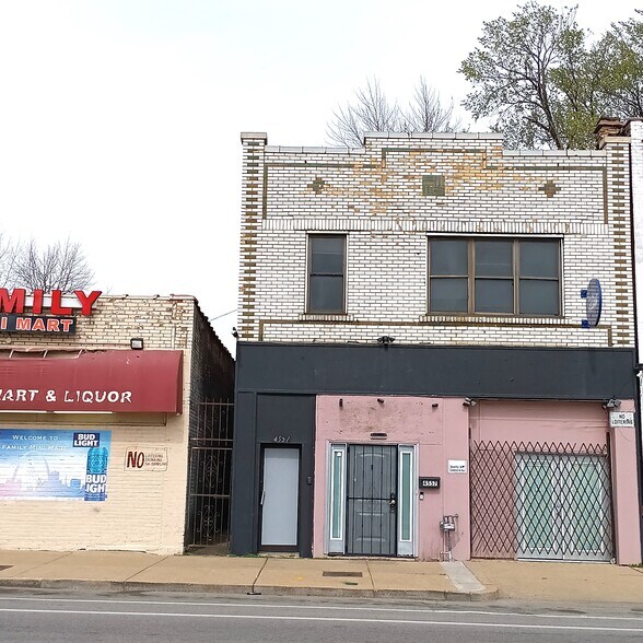 Primary Photo Of 4557 Dr Martin Luther King Dr, Saint Louis Light Manufacturing For Sale
