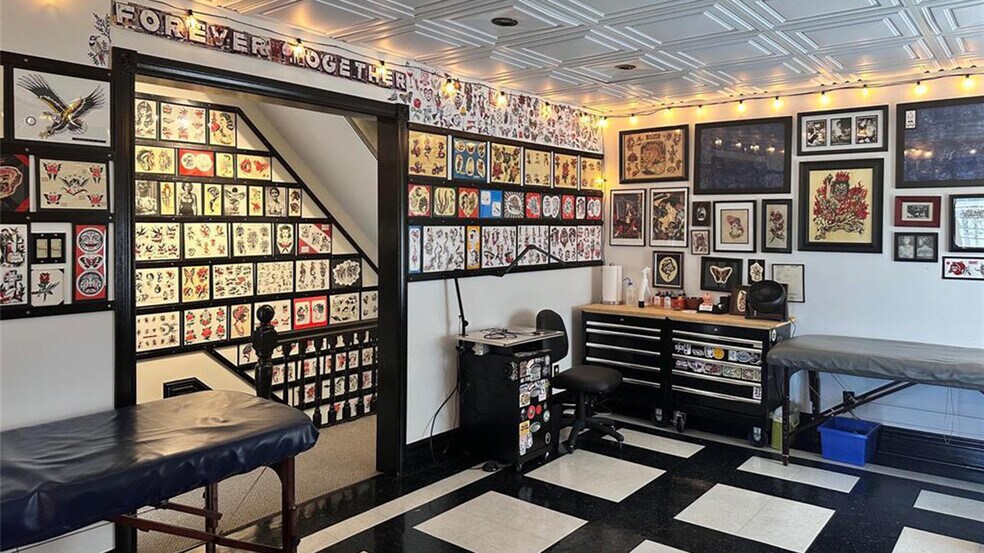 More Photos Of 576 Ellice Av, Winnipeg Office For Sale