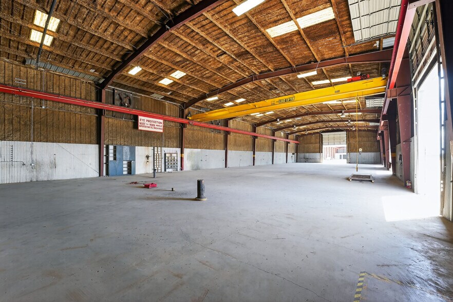 More Photos Of 2434 Etring Ave, Corpus Christi Warehouse For Sale