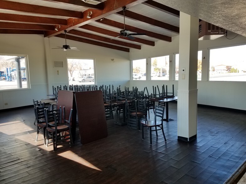 More Photos Of 400 California St, Socorro Restaurant For Lease