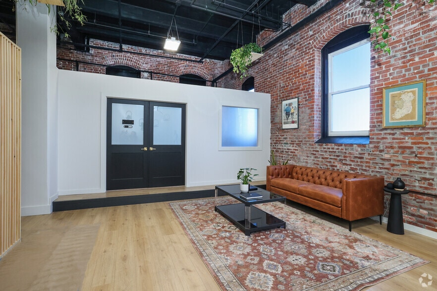 More Photos Of 58 Pulaski St, Peabody Unknown For Lease