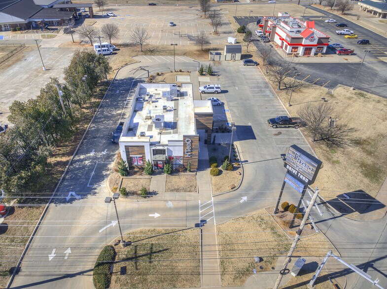 More Photos Of 1004 N Boomer Rd, Stillwater Restaurant For Sale