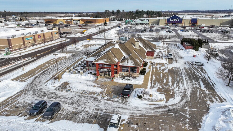 More Photos Of 190 Crossroads Dr, Plover Restaurant For Lease