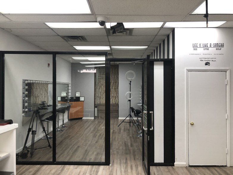 More Photos Of 5611 Bergenline Ave, West New York Storefront Retail Office For Sale