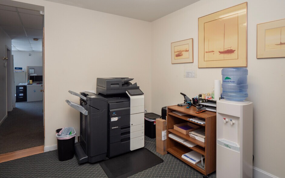 More Photos Of 1120 Aquidneck Ave, Middletown Office For Sale