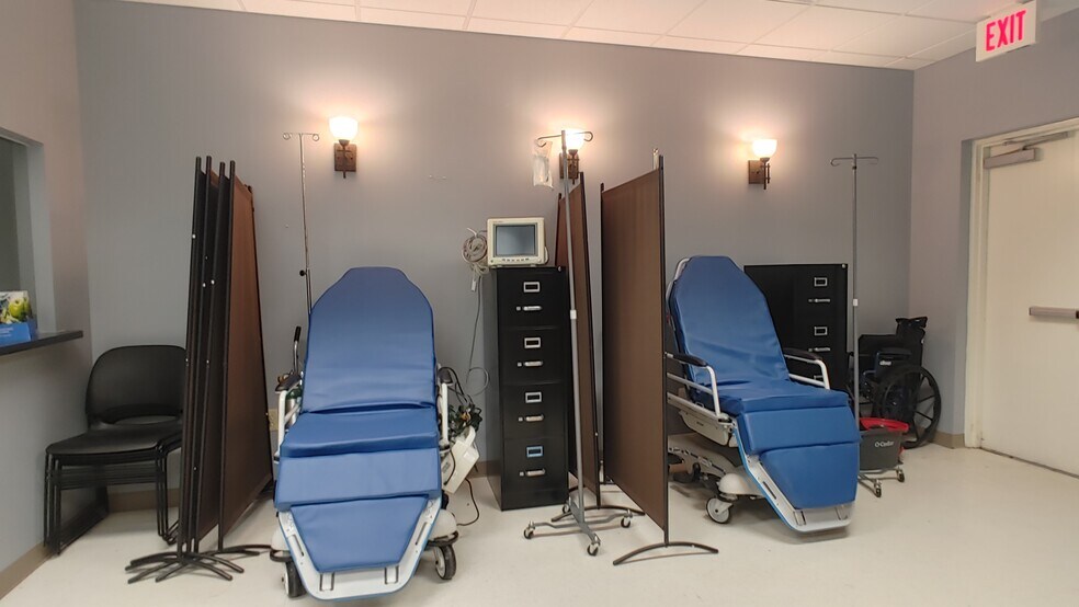 More Photos Of 12460-12468 W Atlantic Blvd, Coral Springs Medical For Lease