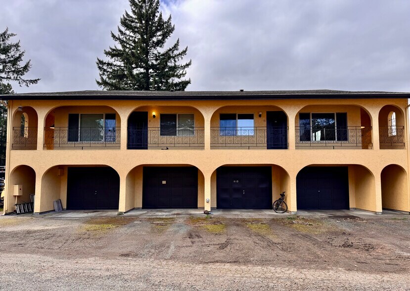 Primary Photo Of 1125 13th St, Shelton Apartments For Sale