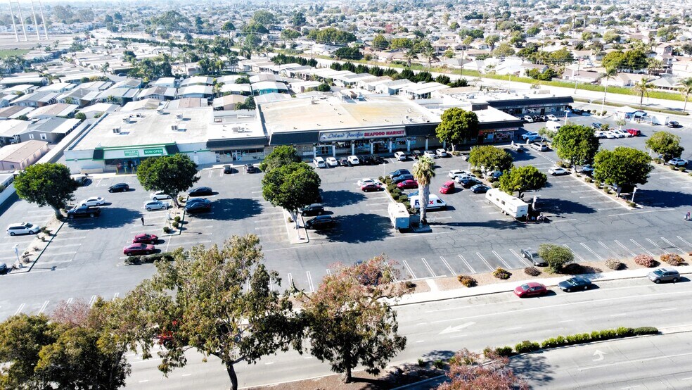 More Photos Of 4751-4917 Rose Ave, Oxnard Unknown For Lease