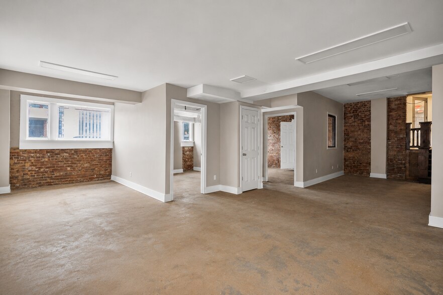 More Photos Of 707 Georgia Ave, Chattanooga Flex For Sale