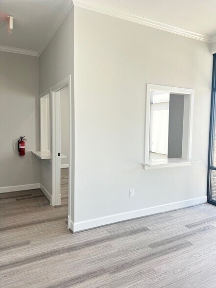 More Photos Of 1215 E Ownsby Pky, Celina Office For Sale