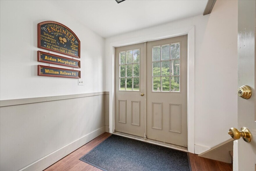 More Photos Of 192 Central Ave, Stirling Office For Sale