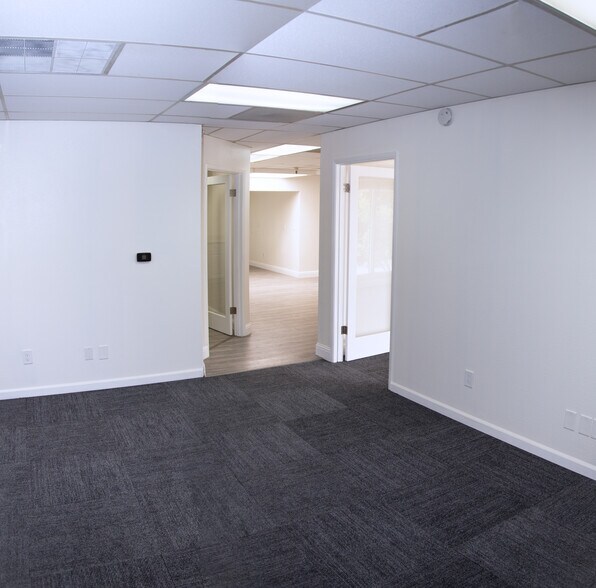 More Photos Of 961 N Emerald Ave, Modesto Showroom For Lease