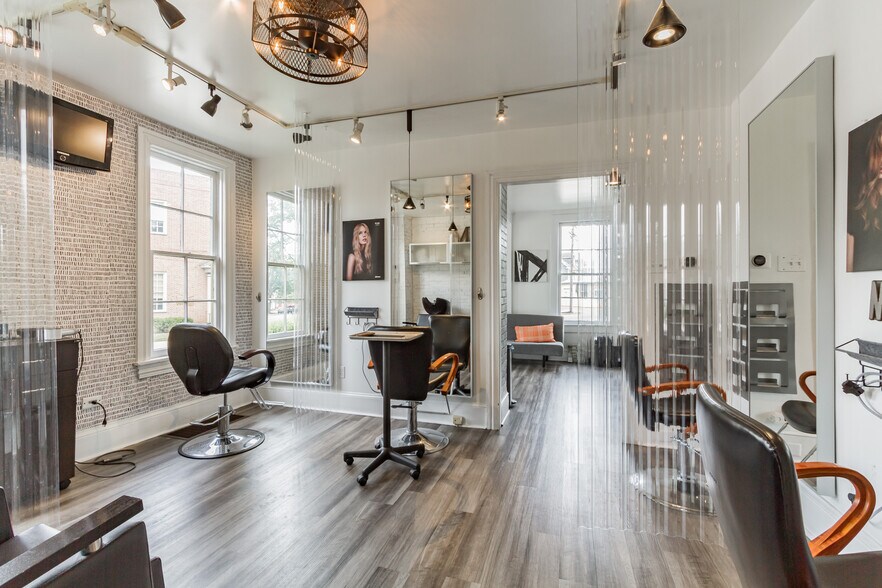 More Photos Of 41 Ellis St, Haddonfield Storefront Retail Office For Sale