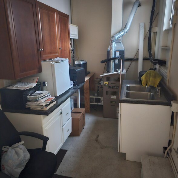 More Photos Of 6401-6405 Belair Rd, Baltimore Storefront Retail Office For Sale