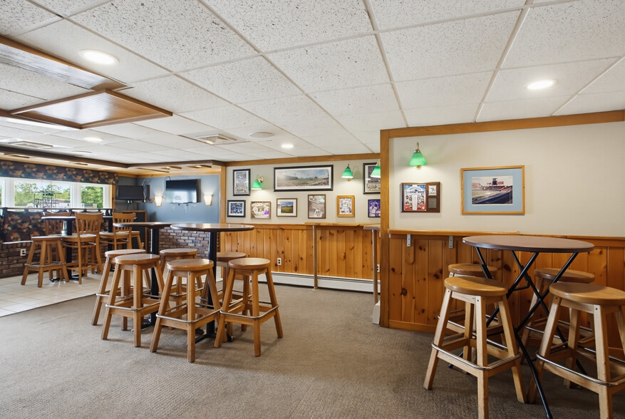 More Photos Of 113 Summer St, Lunenburg Restaurant For Sale
