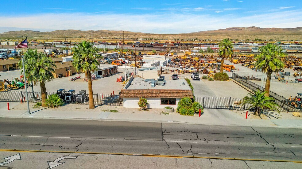 More Photos Of 1701 W Main St, Barstow Freestanding For Sale