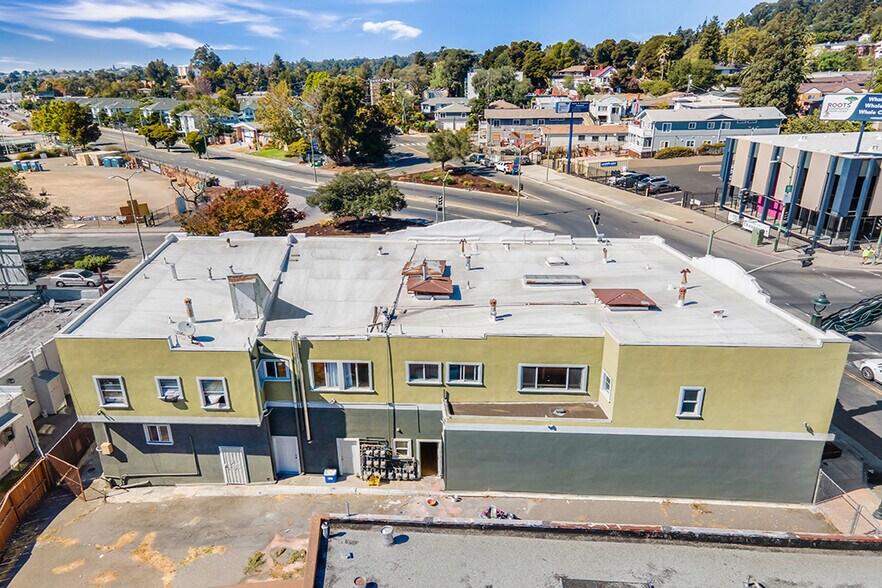 More Photos Of 2764 73rd Ave, Oakland Storefront Retail Residential For Lease