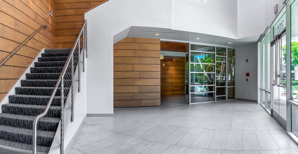 More Photos Of 2105 Rutherford Rd, Carlsbad Research And Development For Lease