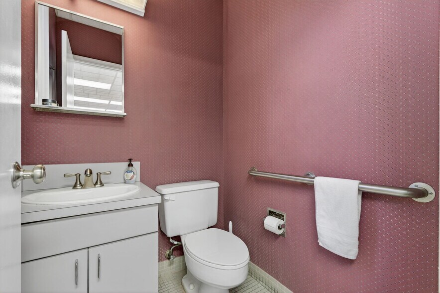 More Photos Of 1500 NW 10th Ave, Boca Raton Medical For Sale