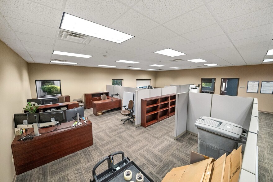 More Photos Of 6001 W Van Horn Tavern Rd, Columbia Office For Lease