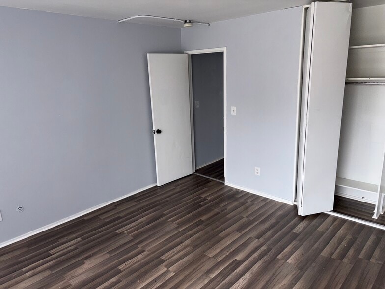 More Photos Of 416 Perrin St, Ypsilanti Apartments For Sale