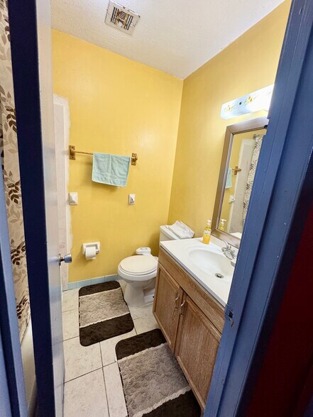 More Photos Of 990 Avenue K, Marrero Hotel For Sale