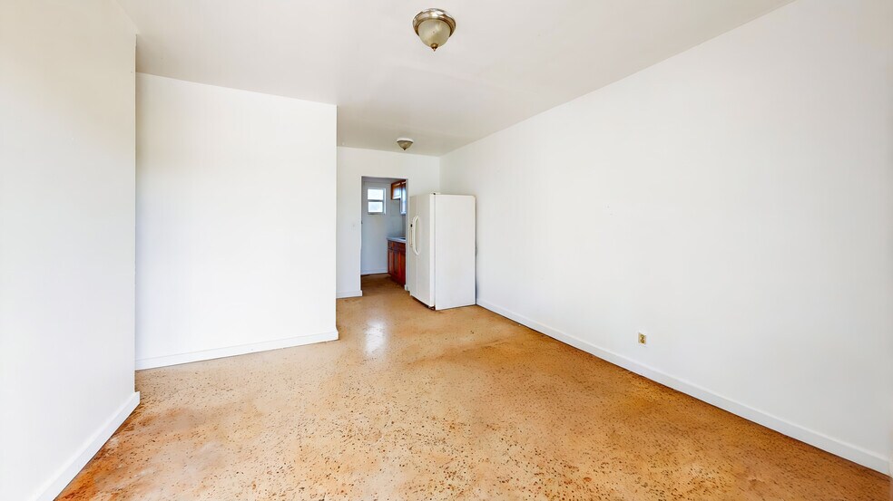 More Photos Of 1478 NW 2nd Ave, Florida City Multifamily For Sale