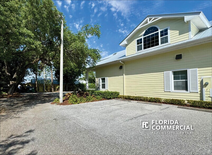 More Photos Of 208 SE Park St, Okeechobee Medical For Lease