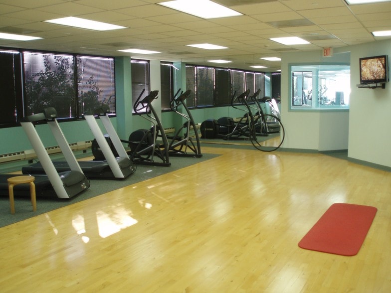 More Photos Of 600 Hart Rd, Barrington Office For Lease