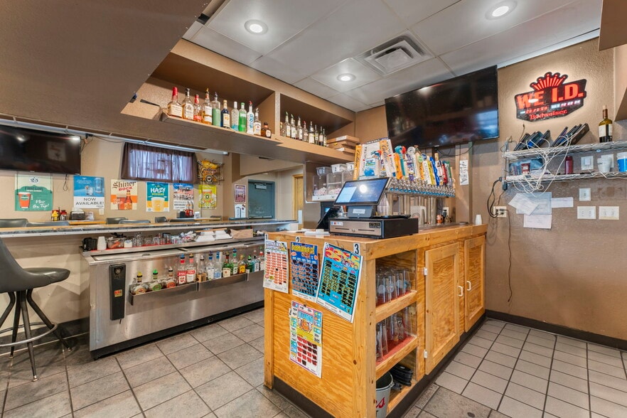 More Photos Of 118 Railroad Ave NE, Mora General Retail For Sale