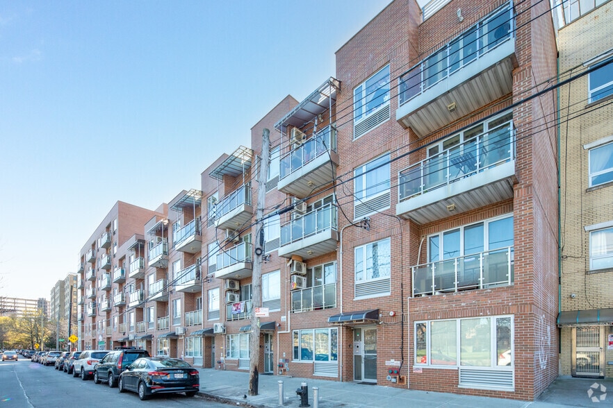 More Photos Of 136-21 Latimer Pl, Flushing Apartments For Sale