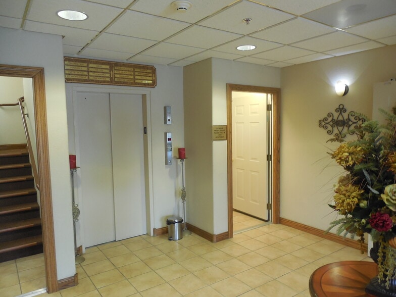 More Photos Of 550 N 5th St, Rapid City Office For Sale