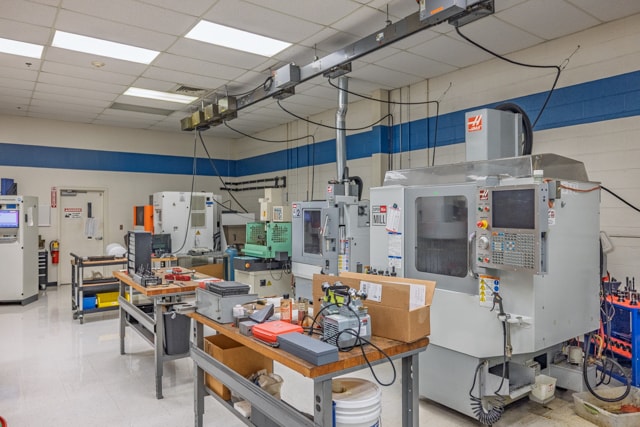 More Photos Of 230 Sardis Rd, Asheville Distribution For Sale