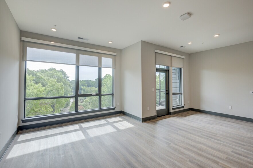 More Photos Of 352 S Walker St, Cary Apartments For Lease