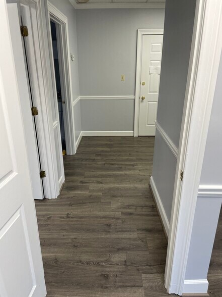 More Photos Of 1640 Powers Ferry Rd SE, Marietta Office For Lease