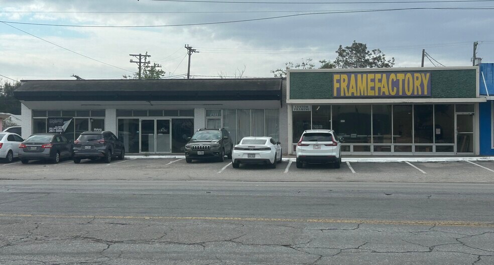 More Photos Of 4321-4343 S Alameda St, Corpus Christi General Retail For Sale