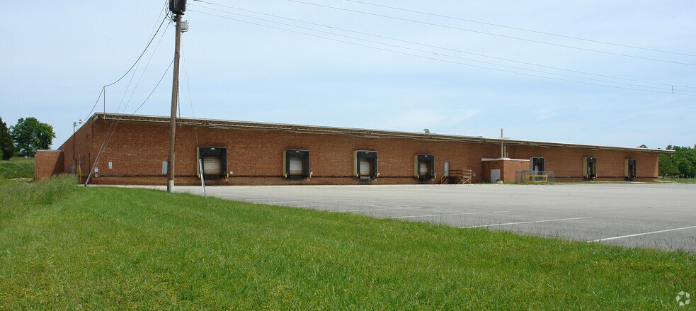 More Photos Of 2473 Durham Rd, Roxboro Warehouse For Lease