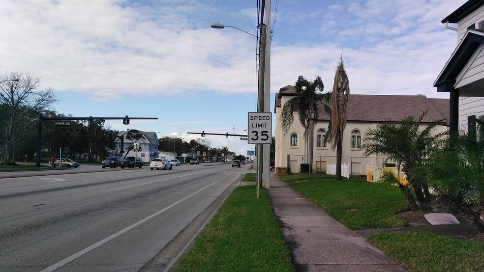 More Photos Of 429 N Ridgewood Ave, Daytona Beach Office For Sale