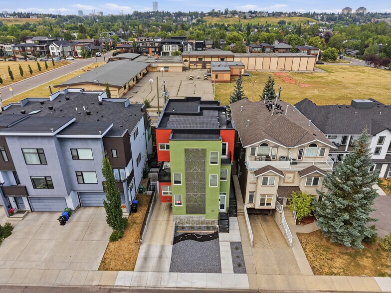 More Photos Of 2226 Westmount Rd NW, Calgary Apartments For Sale