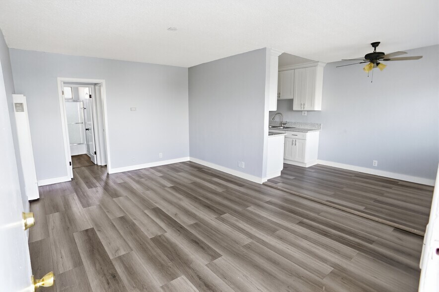 More Photos Of 1220 N Van Ness Ave, Los Angeles Apartments For Sale