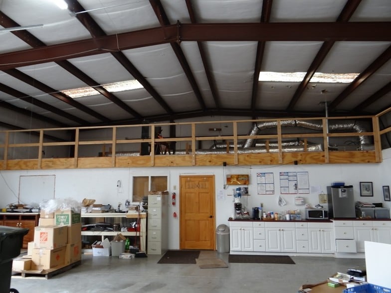 More Photos Of 138 Lawler Rd, Brownsboro Warehouse For Sale