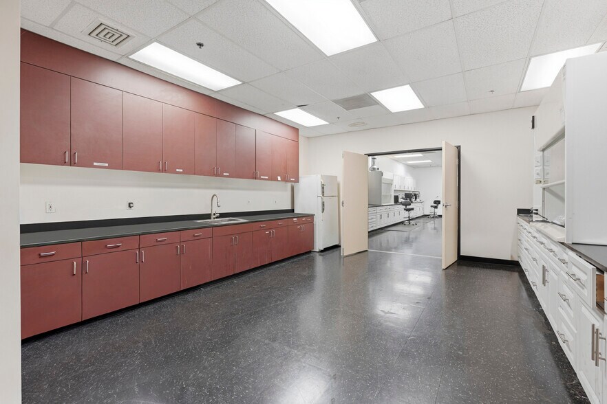 More Photos Of 12140 Community Rd, Poway Warehouse For Lease