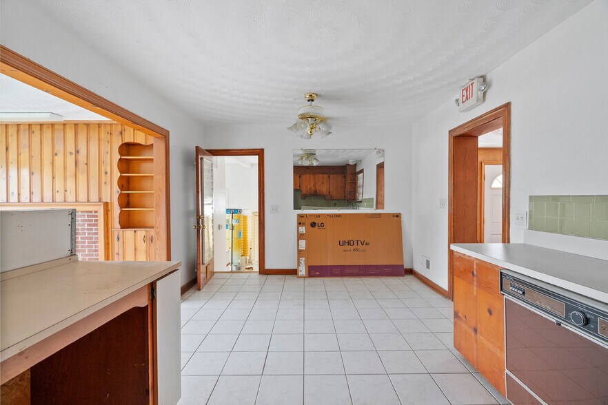 More Photos Of 6041 Indian River Rd, Virginia Beach Office Residential For Sale