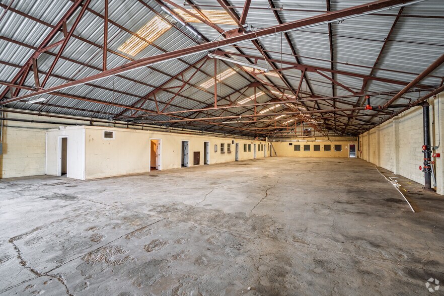 More Photos Of 4200 Blaffer St, Houston Unknown For Lease