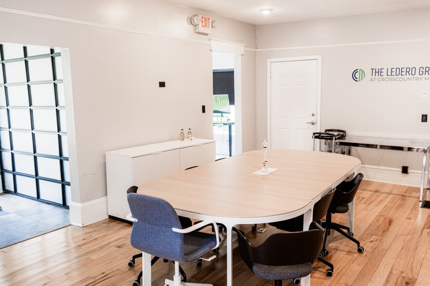 More Photos Of 516 E Jackson St, Orlando Office For Lease