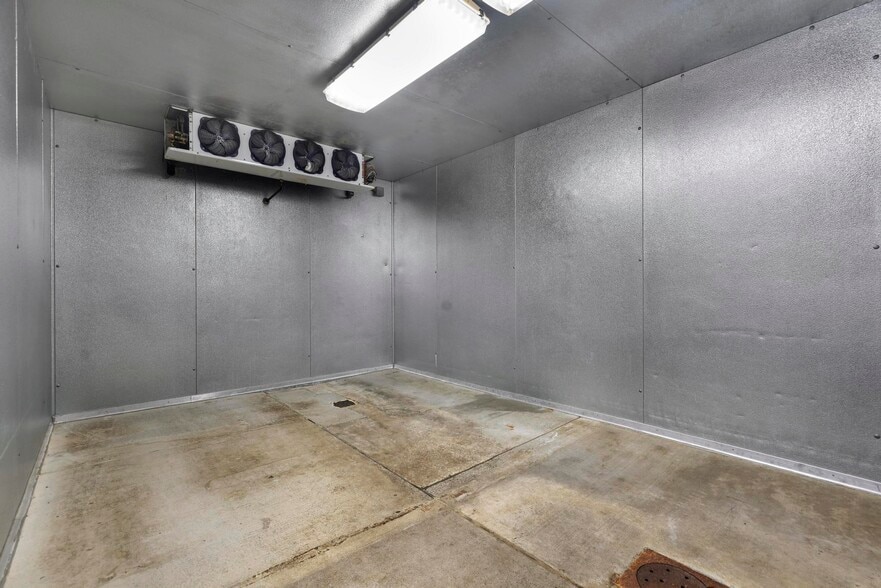 More Photos Of 4074 N 2000 E, Filer Warehouse For Sale